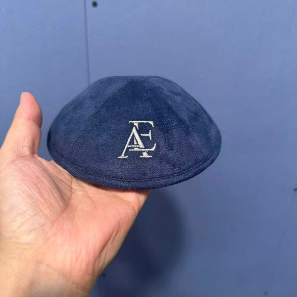 Kippas personnalisées en suède bleu marine — 100 pièces