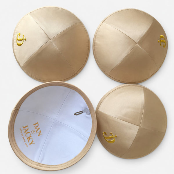 Kippas personnalisées en satin avec broderie — 100 pièces