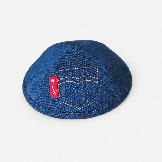 Kippas personnalisées en denim clair, broderie et étiquette tissée rouge — 50 pièces